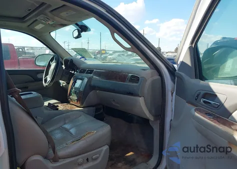 2007 Chevrolet Tahoe Ltz из США, поврежденный, VIN 1GNFK13007R390438